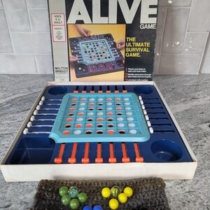 Alive Game - Blue and Orange